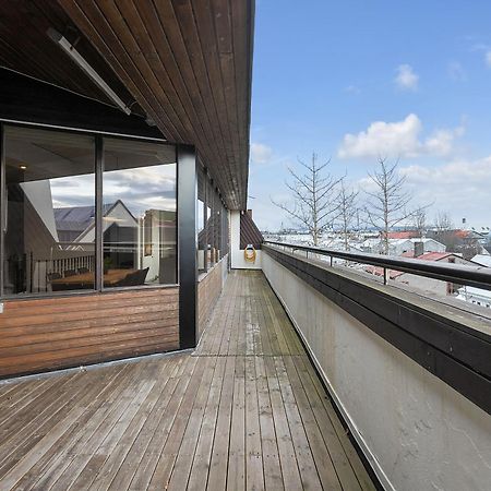Penthouse Apt On The Shopping Street-Free Parking Reykjavik Luaran gambar