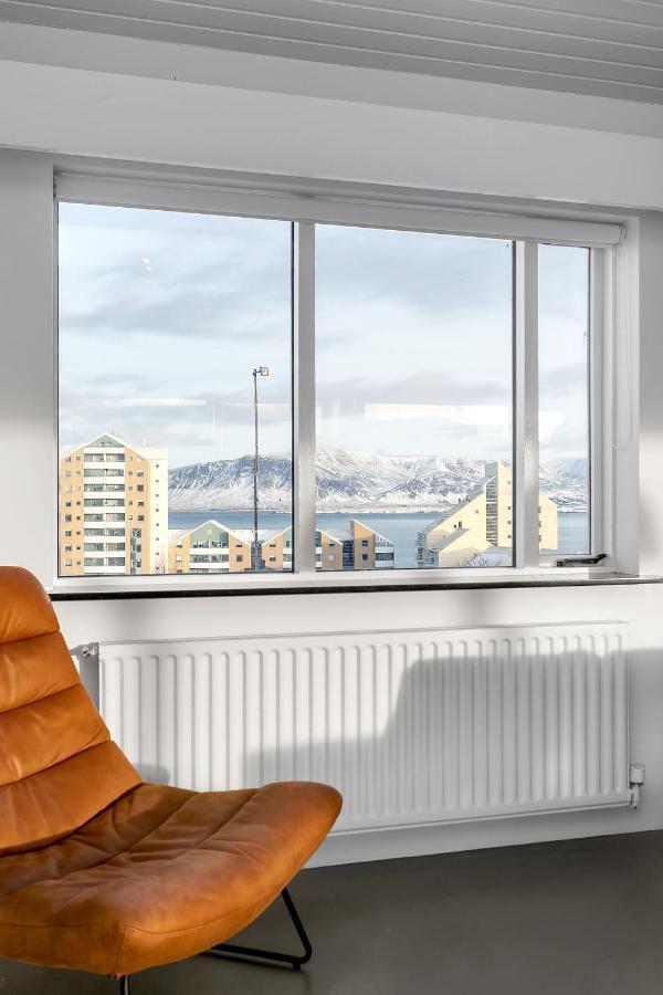 Penthouse Apt On The Shopping Street-Free Parking Reykjavik Luaran gambar