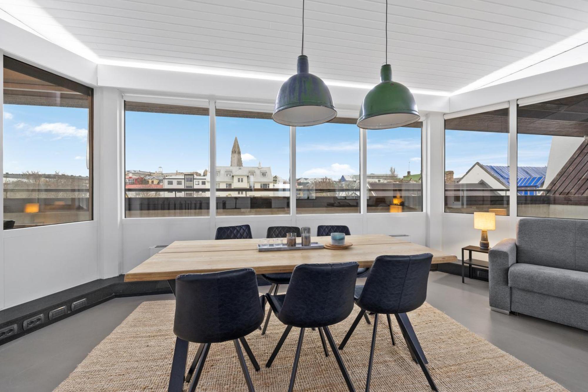 Penthouse Apt On The Shopping Street-Free Parking Reykjavik Luaran gambar