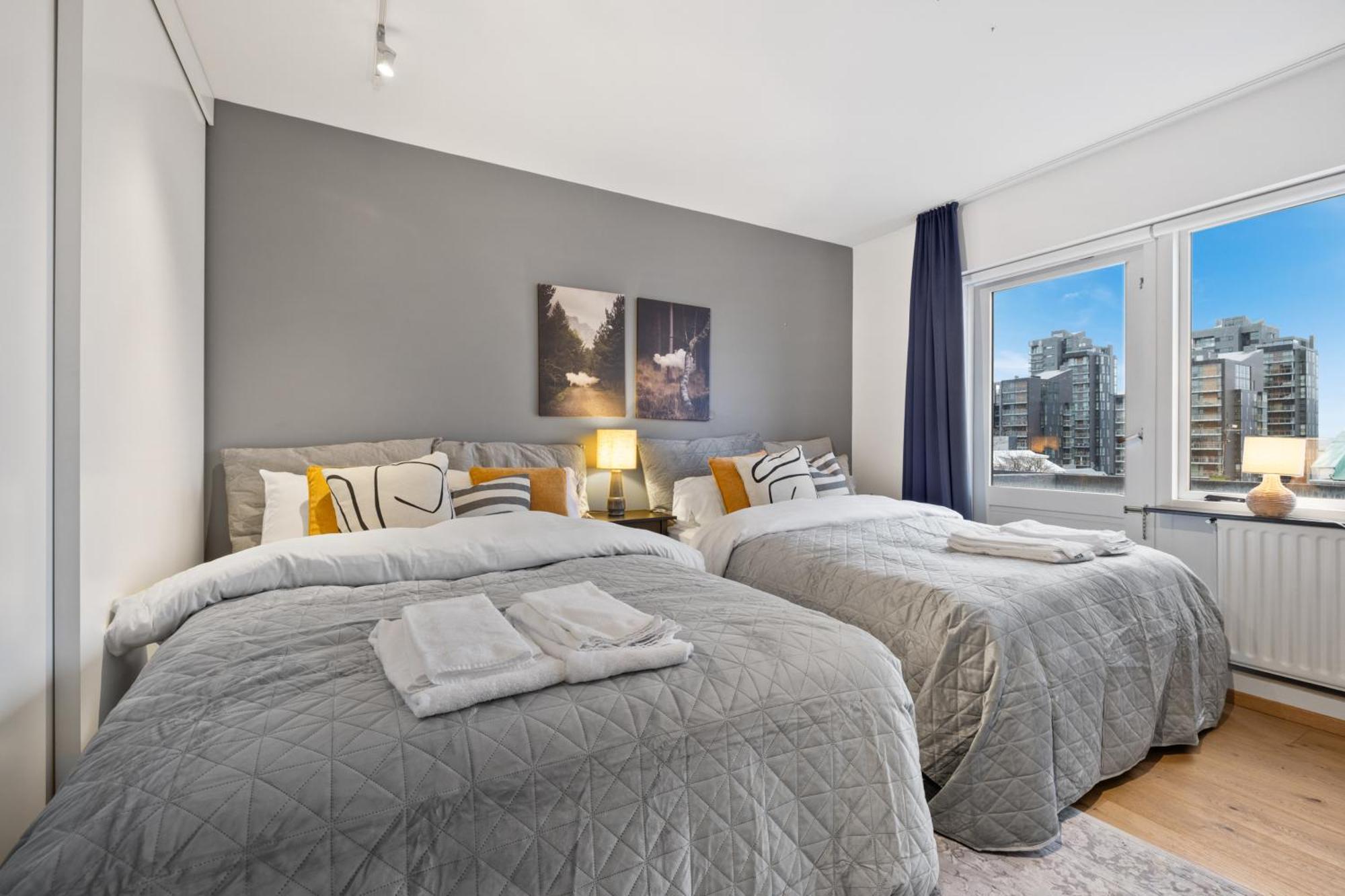 Penthouse Apt On The Shopping Street-Free Parking Reykjavik Luaran gambar