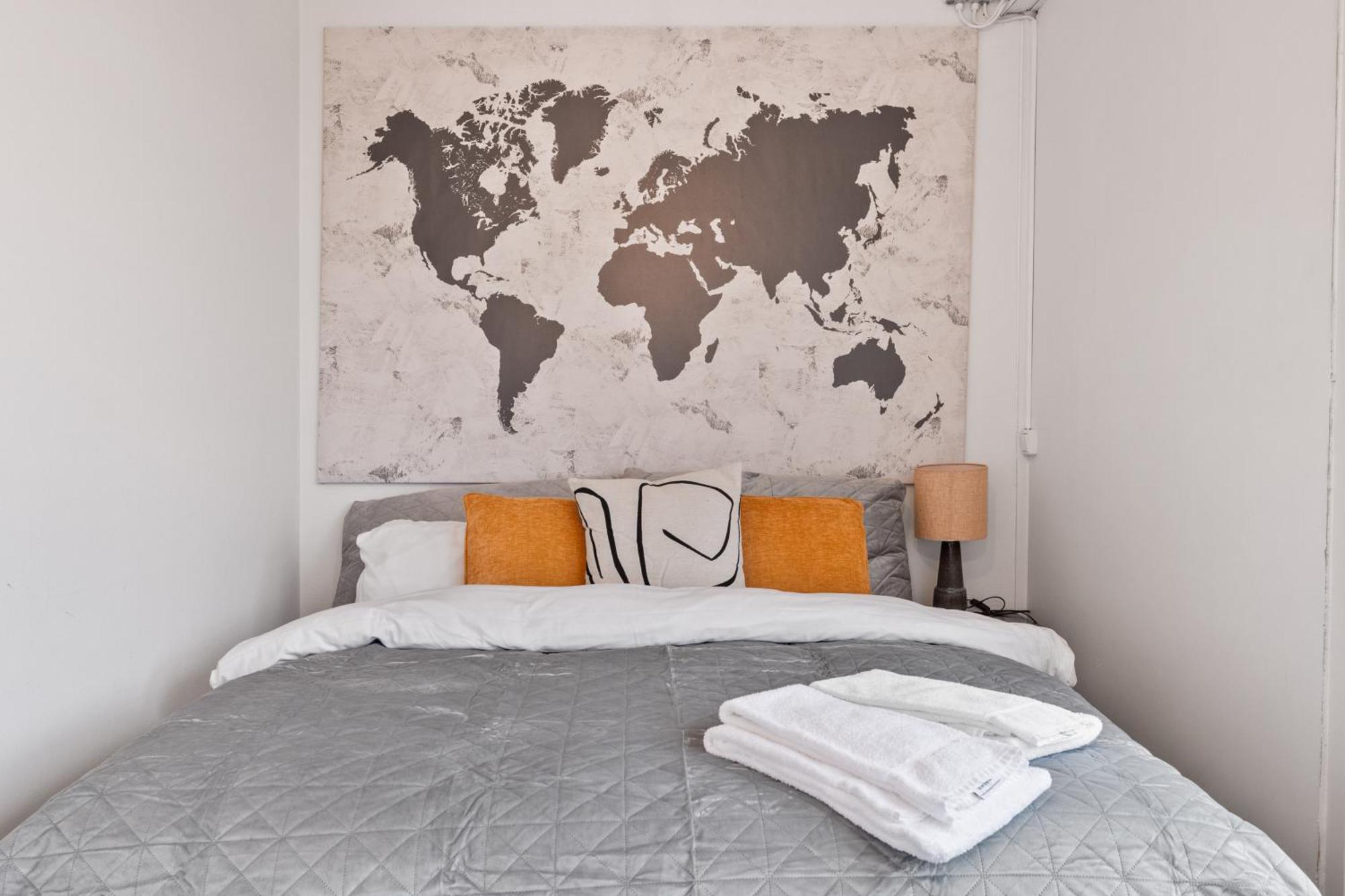 Penthouse Apt On The Shopping Street-Free Parking Reykjavik Luaran gambar