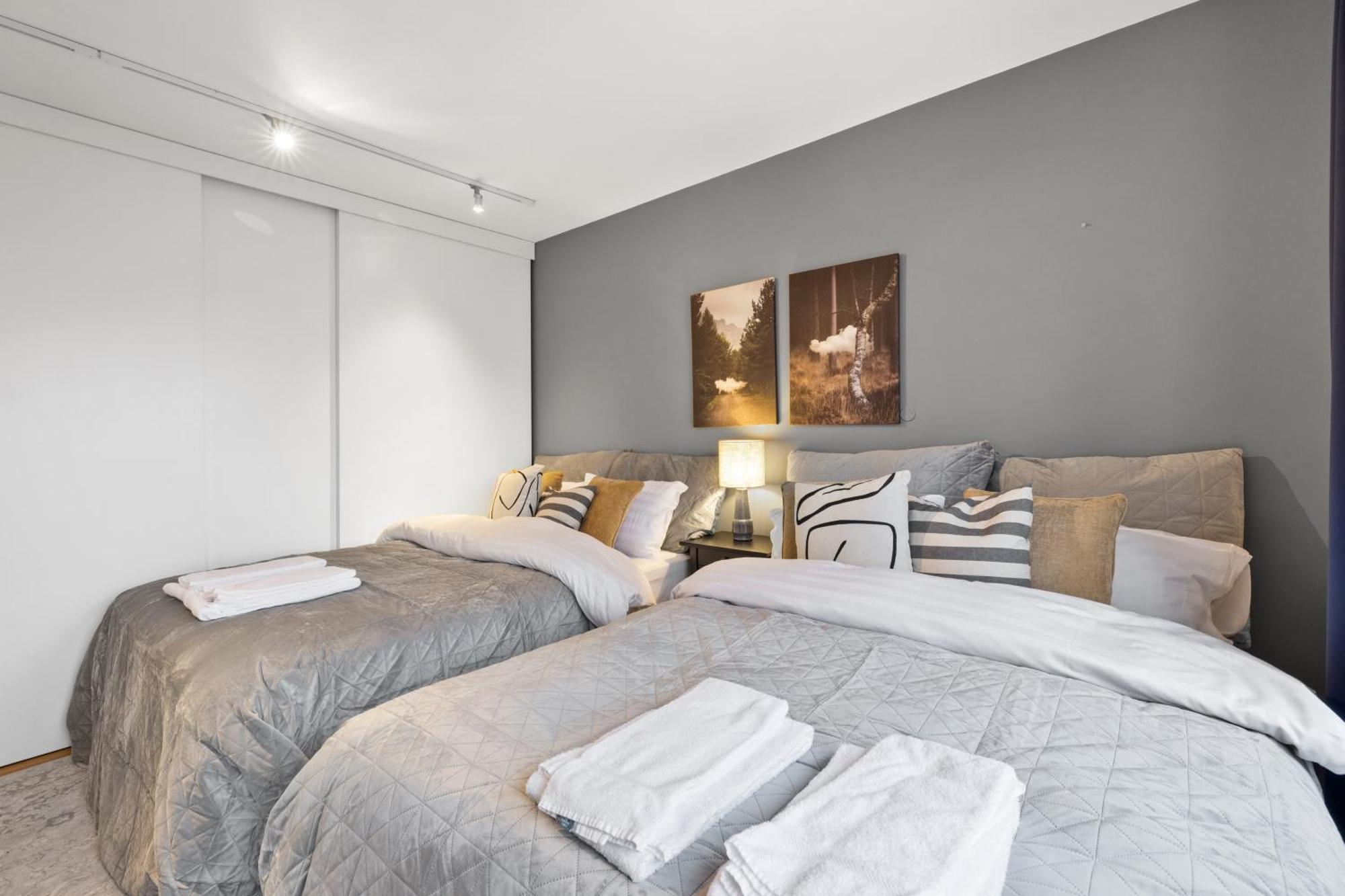 Penthouse Apt On The Shopping Street-Free Parking Reykjavik Luaran gambar